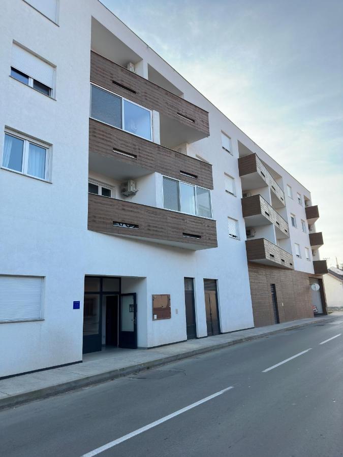 City Rent 1 Osijek Eksteriør billede